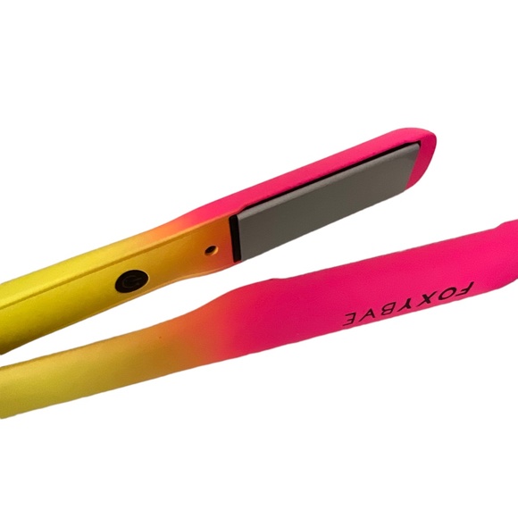 Foxybae Electric Dream Neon Flat Iron/Straightener - Picture 2 of 4